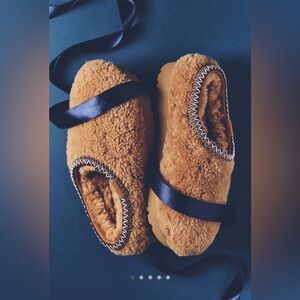 NWT Anthropologie UGG Tasman Maxi Curly Faux-Shearling Slippers Clogs  10